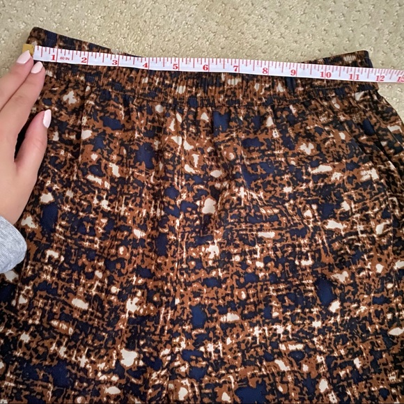 NOUL Brown Patterned Art Deco Elastic Waist Pants - Picture 7 of 7